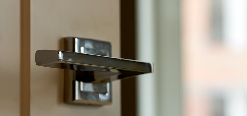 Door Lever Knob Repair in North Chicago, Illinois