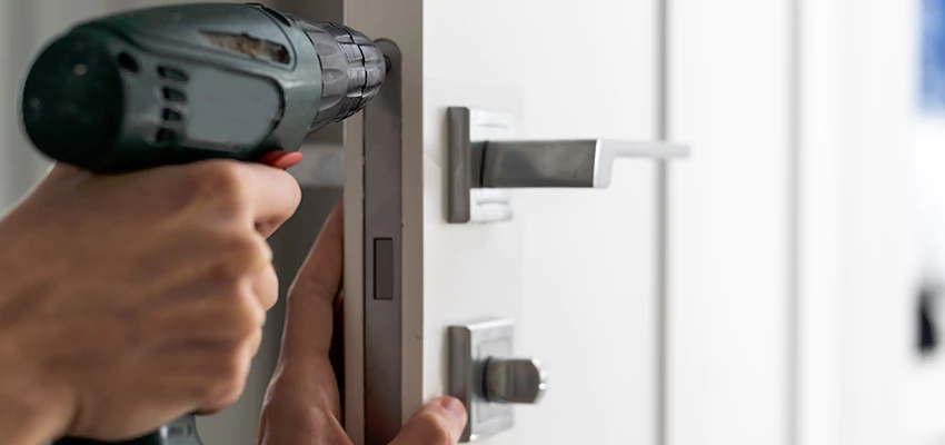 Locksmith For Lock Replacement Near Me in North Chicago, IL