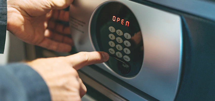 Cash Safe Openers in North Chicago, Illinois