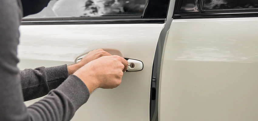 Unlock Car Door Service in North Chicago, IL